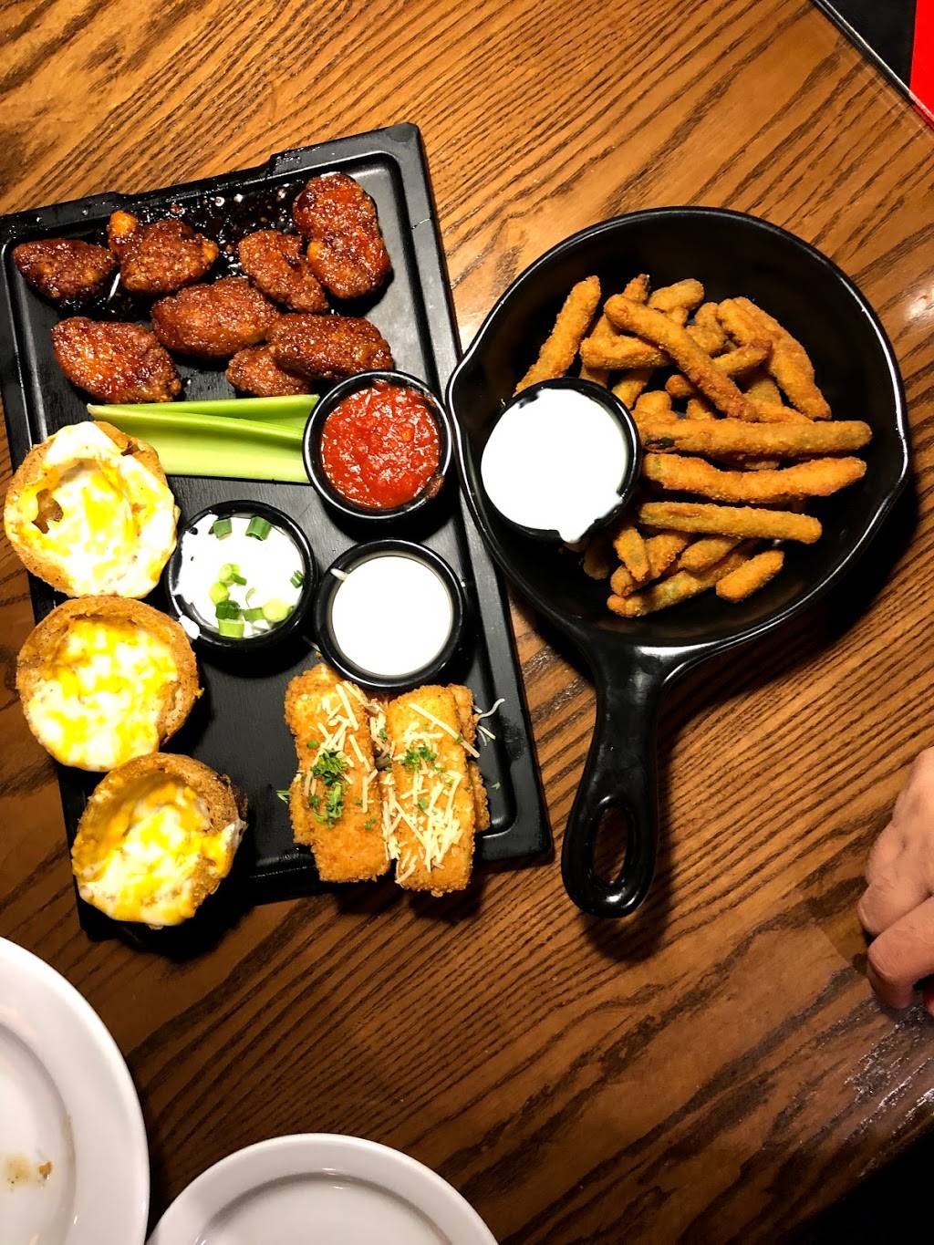 TGI Fridays | restaurant | 1334 Bernath, Toledo, OH 43615, USA | 4198661798 OR +1 419-866-1798