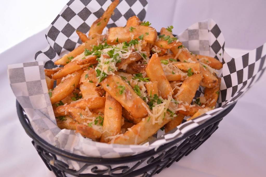 Siinos Pizza, Pasta & Grill | meal delivery | 815 Twelve Bridges Dr, Lincoln, CA 95648, USA | 9165430069 OR +1 916-543-0069