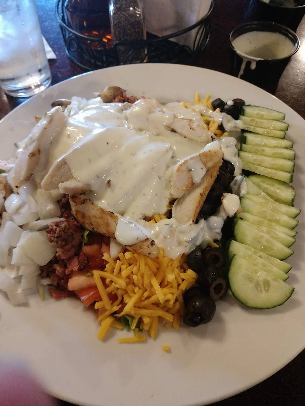 Eddies Irish Pub | restaurant | 800 S Marquette Rd, Prairie du Chien, WI 53821, USA | 6083266625 OR +1 608-326-6625