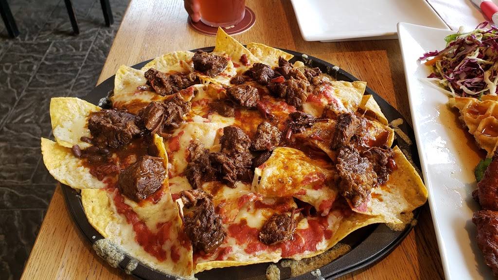 Bowmans on Bank | restaurant | 895 Bank St, Ottawa, ON K1S 3W4, Canada | 6132347674 OR +1 613-234-7674