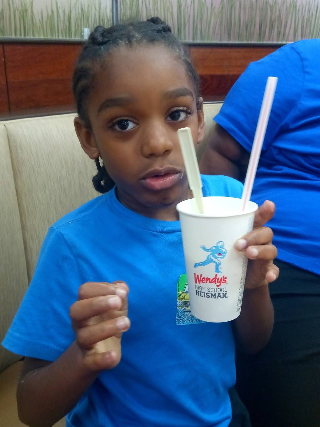 Wendys | restaurant | 3400 S Cooper St, Arlington, TX 76015, USA | 8177894203 OR +1 817-789-4203