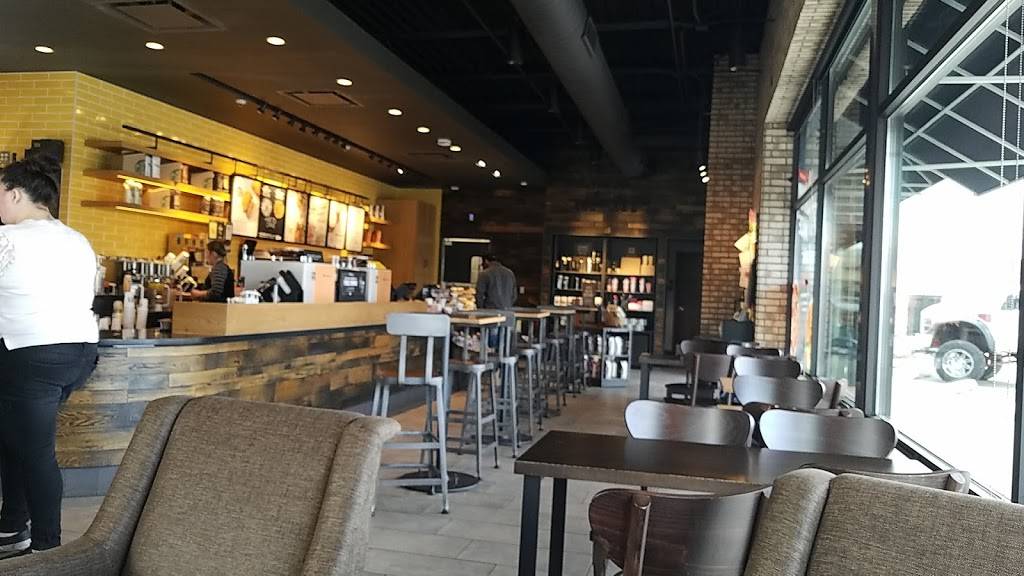 Starbucks | cafe | 620 Northwest Hwy, Cary, IL 60013, USA | 2247751238 OR +1 224-775-1238