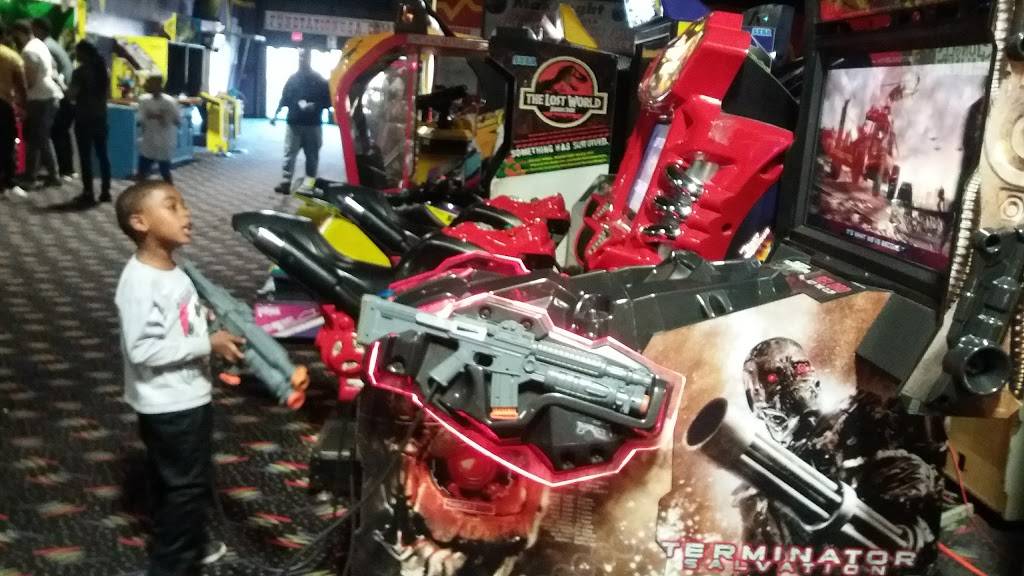 Fun Station USA | restaurant | 40 Rocklyn Ave, Lynbrook, NY 11563, USA | 5165997757 OR +1 516-599-7757