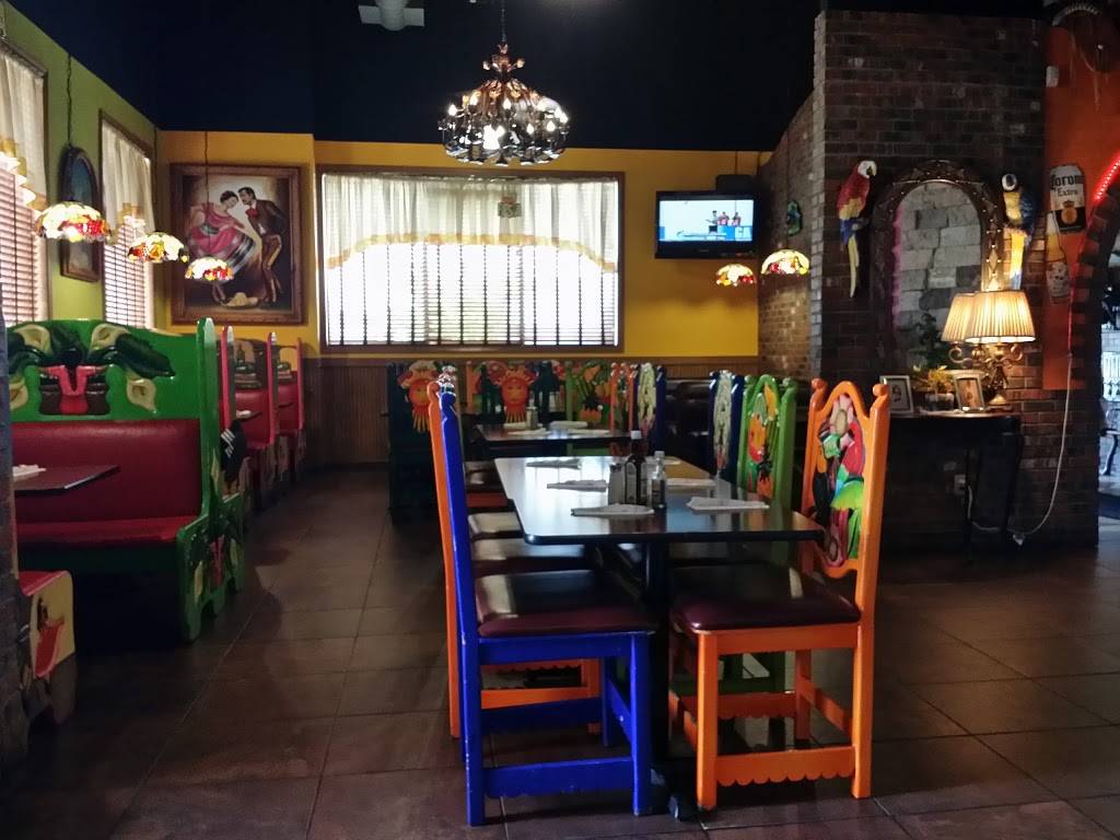 El Camino Real | restaurant | 2185 Commerce Dr, Bluffton, IN 46714, USA | 2605653300 OR +1 260-565-3300