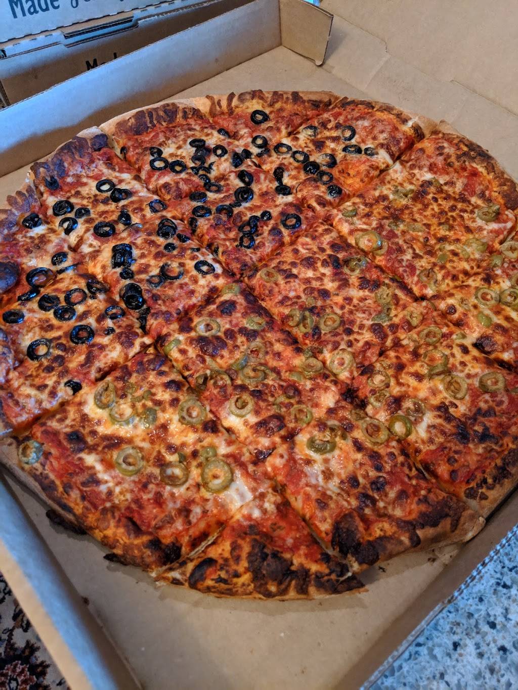 Zalomas Pizza Company | meal takeaway | 2009 Lakeshore Dr, Muskegon, MI 49441, USA | 2312467935 OR +1 231-246-7935