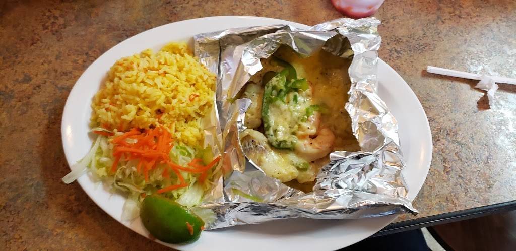 La Playa Seafood Restaurant | restaurant | 4411, I-10 E, San Antonio, TX 78219, USA | 2103374700 OR +1 210-337-4700