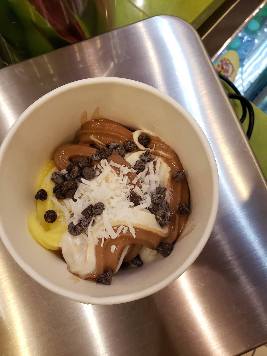 Menchies Frozen Yogurt | bakery | 4645 Casey Blvd, Williamsburg, VA 23188, USA | 7578085106 OR +1 757-808-5106