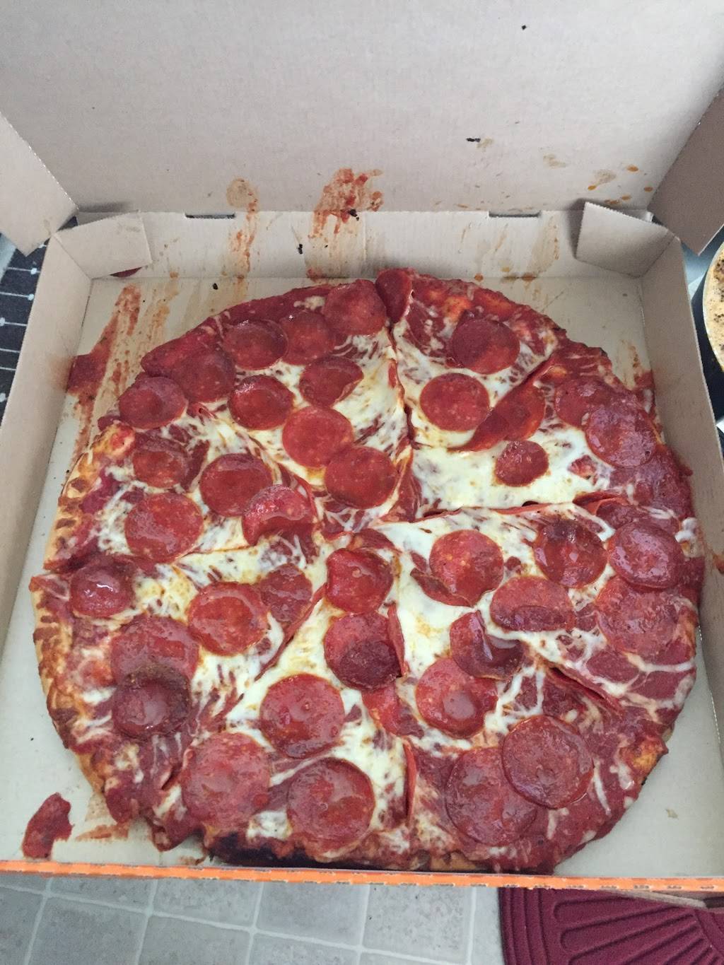 Little Caesars Pizza | meal takeaway | 6612 FM78, San Antonio, TX 78244, USA | 2106622695 OR +1 210-662-2695