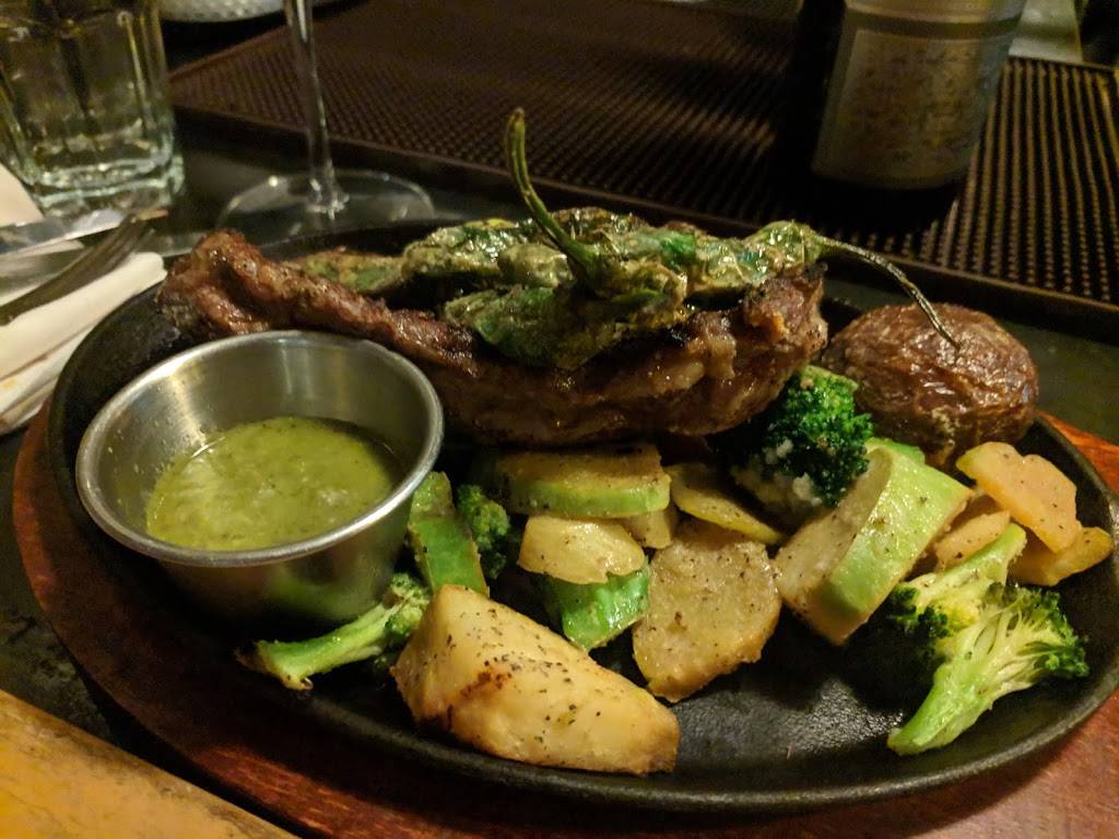 Gilberth’s | restaurant | 2427 3rd St, San Francisco, CA 94107, USA | 4158298572 OR +1 415-829-8572