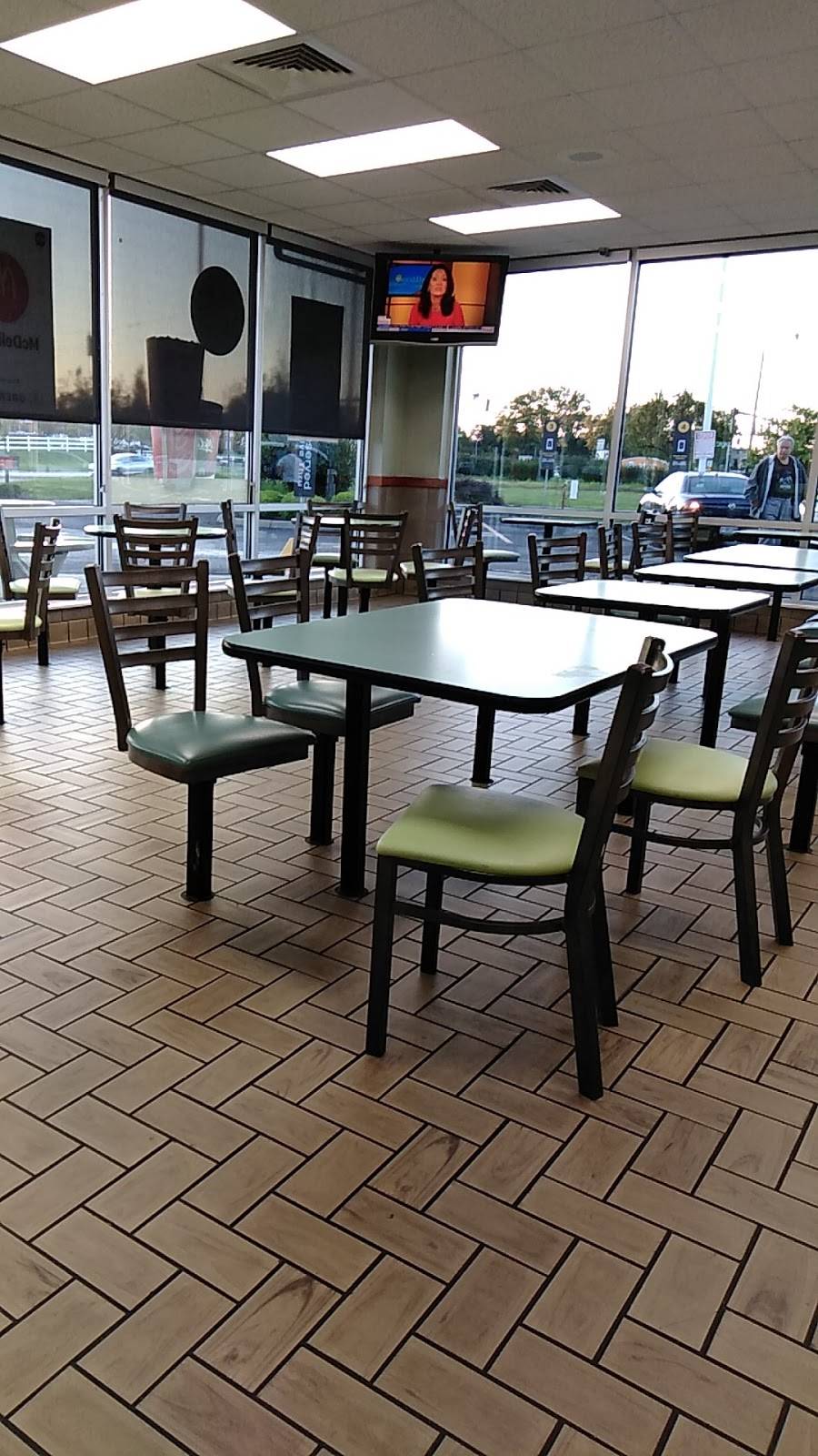 McDonalds | cafe | 13885 Reynoldsburg Baltimore Rd NW, Reynoldsburg, OH 43068, USA | 6148660318 OR +1 614-866-0318