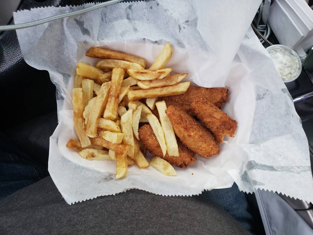 The Fence | restaurant | 1605 PA-405, Milton, PA 17847, USA | 5705242865 OR +1 570-524-2865