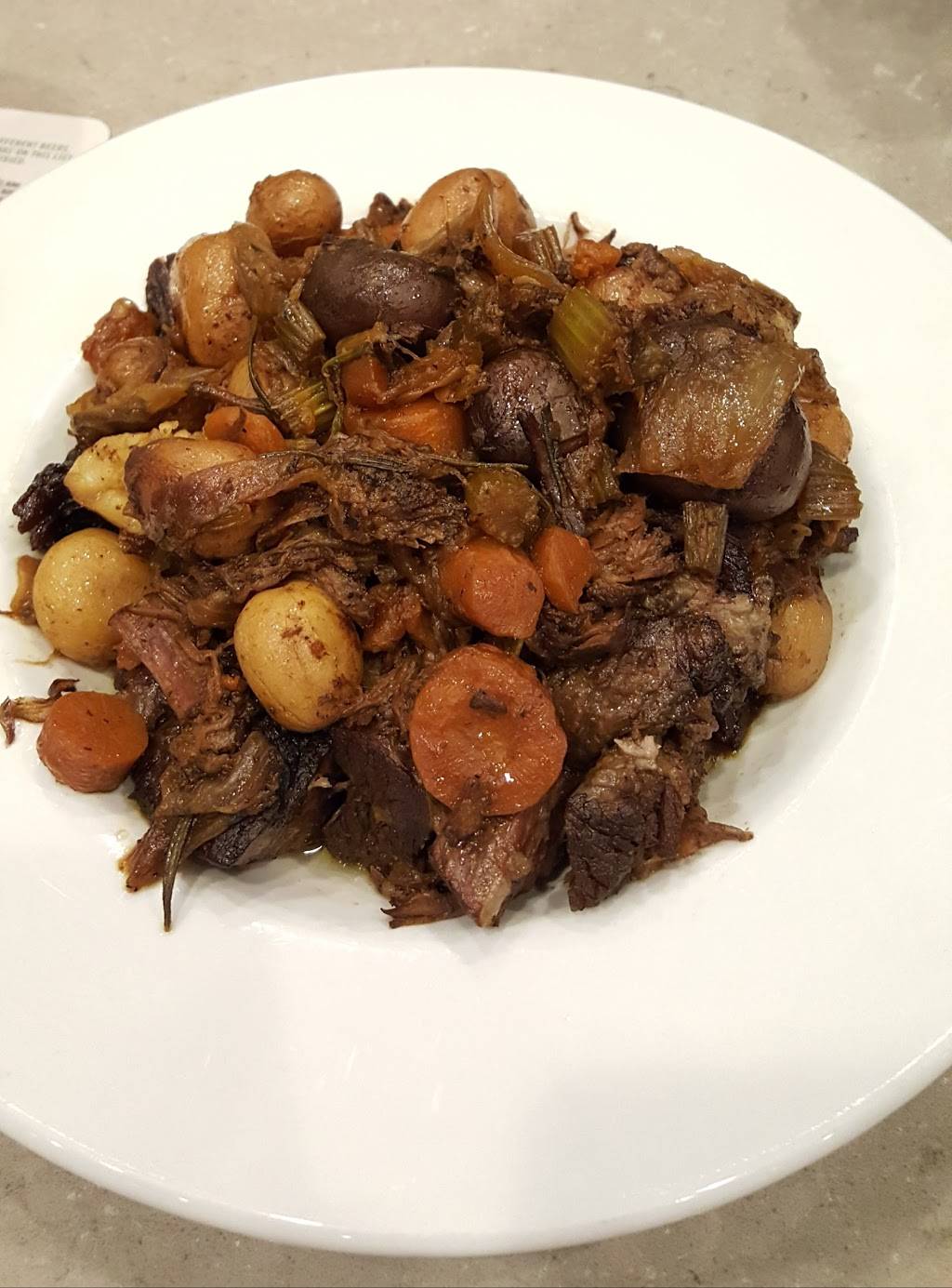 Shade Bar and Grill Restaurant | restaurant | 11 Tara Blvd, Nashua, NH 03062, USA | 6038889970 OR +1 603-888-9970