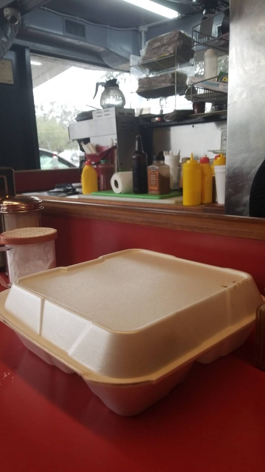 Judys Diner | restaurant | 5220 Old Winter Garden Rd, Orlando, FL 32811, USA | 4072959532 OR +1 407-295-9532