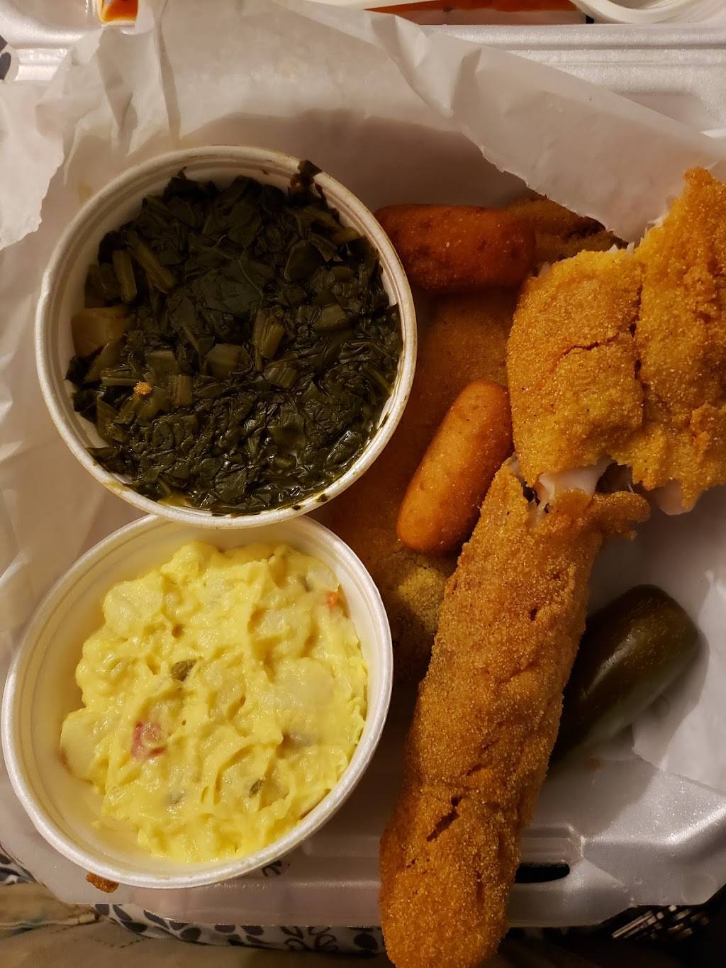 Golden Skillet | restaurant | 3923, 1228 W Washington St, Petersburg, VA 23803, USA | 8047324425 OR +1 804-732-4425