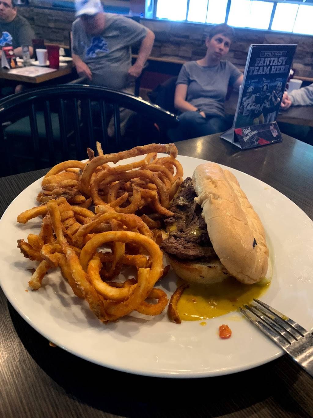 Uptown Sports Bar | restaurant | 6601 Uptown Blvd NE, Albuquerque, NM 87110, USA | 5058844714 OR +1 505-884-4714