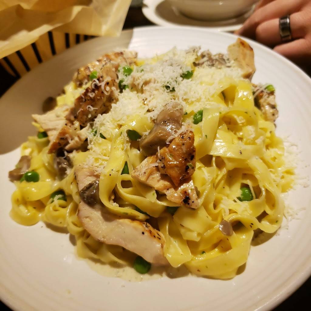 Carrabbas Italian Grill | meal takeaway | 2501 N University Dr, Coral Springs, FL 33065, USA | 9543454600 OR +1 954-345-4600