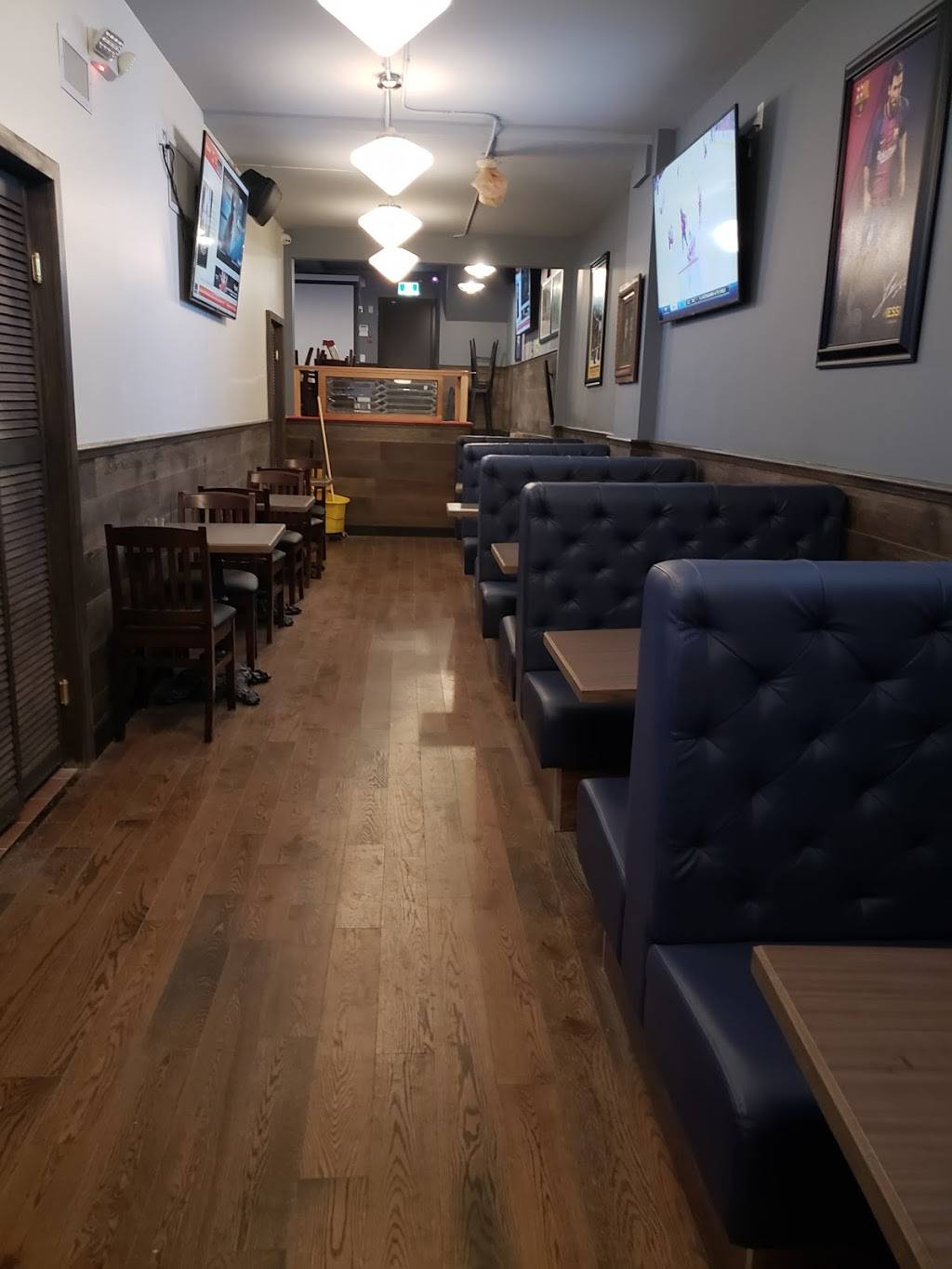 Tipsy Moose Pub | restaurant | 1864 Danforth Ave, Toronto, ON M4C 1J4, Canada | 4164220733 OR +1 416-422-0733