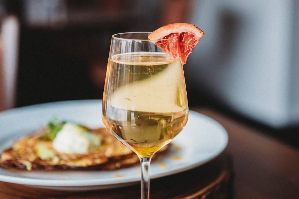 NOSH Restaurant & Bar | restaurant | 267 VT-100, West Dover, VT 05356, USA | 8024648600 OR +1 802-464-8600