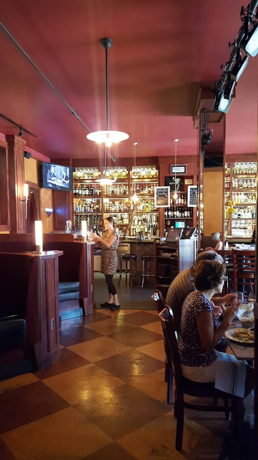 Moodys Bistro Bar & Beats | restaurant | 10007 Bridge St, Truckee, CA 96161, USA | 5305878688 OR +1 530-587-8688