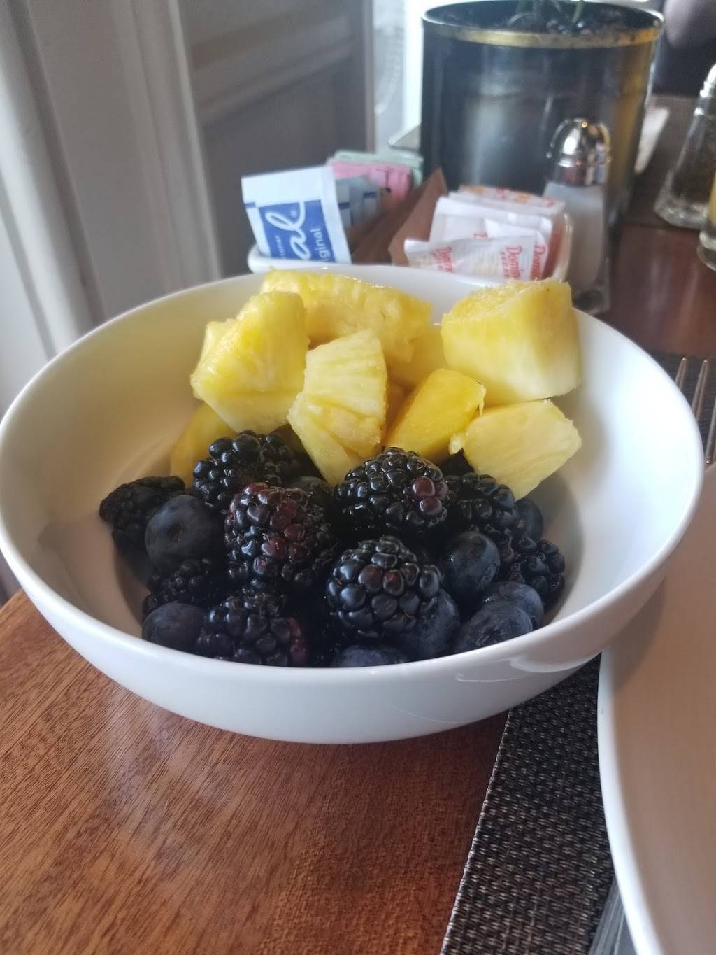 Salt Kitchen & Bar | restaurant | 588 Wentworth Rd, New Castle, NH 03854, USA | 6033736566 OR +1 603-373-6566