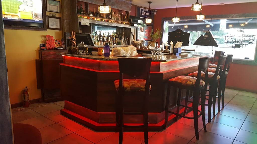 Mojo Restaurant | restaurant | 1812 E Main St, Waterbury, CT 06705, USA | 4752352770 OR +1 475-235-2770