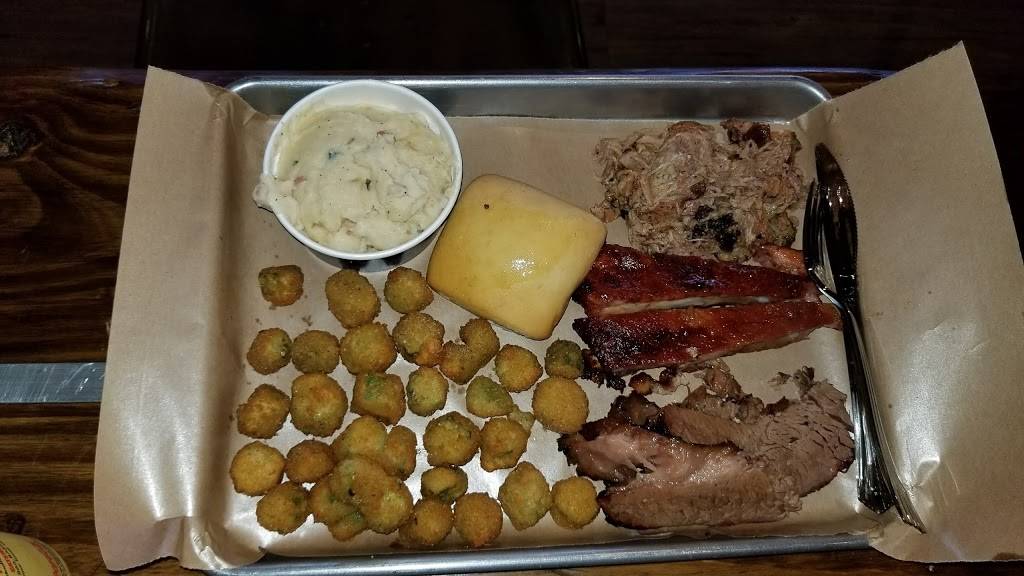 Dickeys Barbecue Pit | restaurant | 14884 N Pima Rd Suite 103, Scottsdale, AZ 85260, USA | 6024673926 OR +1 602-467-3926