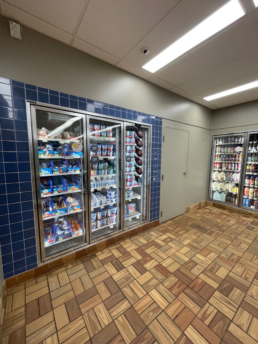 Shell | restaurant | 133 S Main St, Nashville, MI 49073, USA | 5178529312 OR +1 517-852-9312