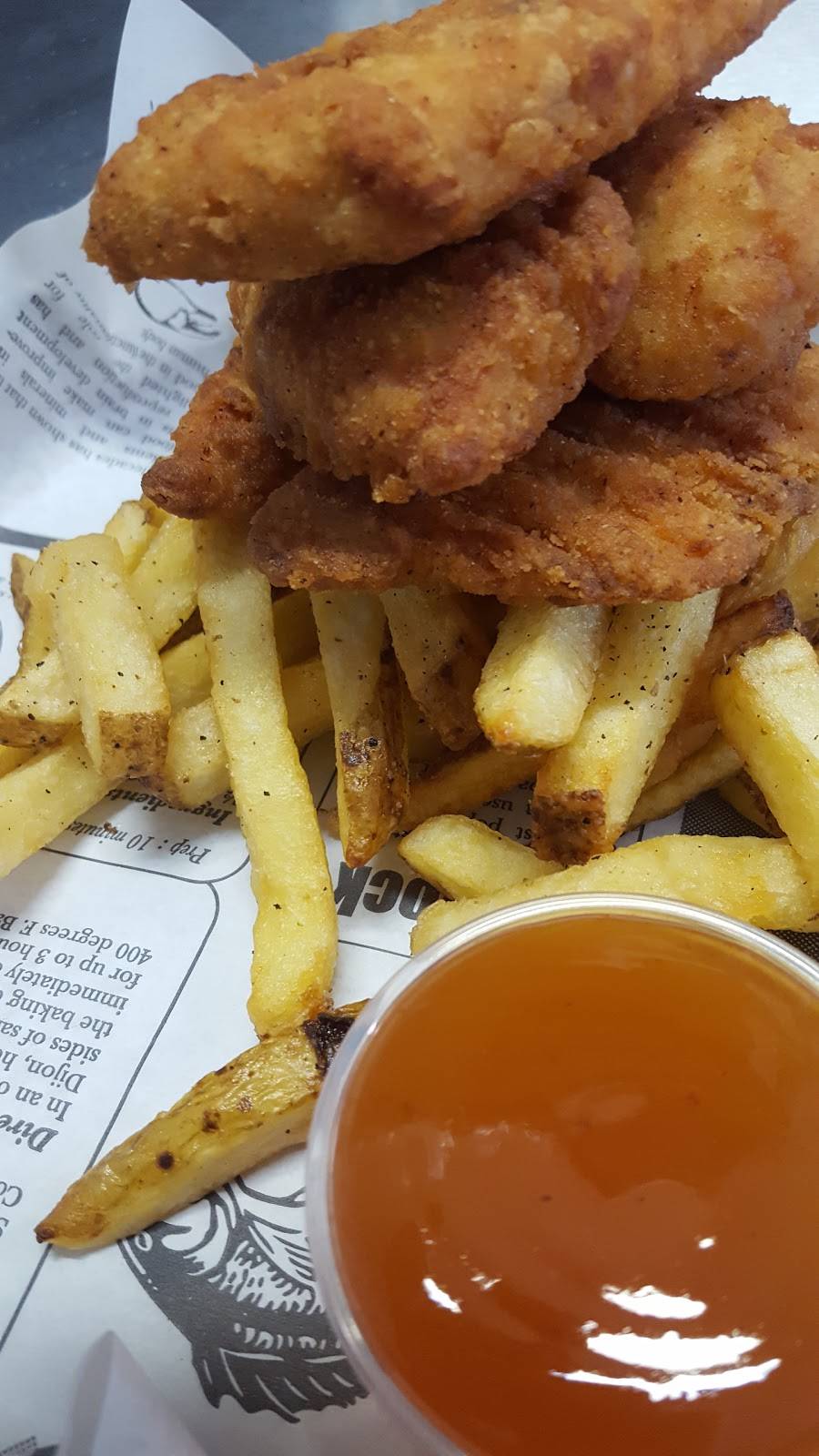 Mikes Fish & Chips | restaurant | 2162 Danforth Ave, Toronto, ON M4C 1K3, Canada | 4164294665 OR +1 416-429-4665