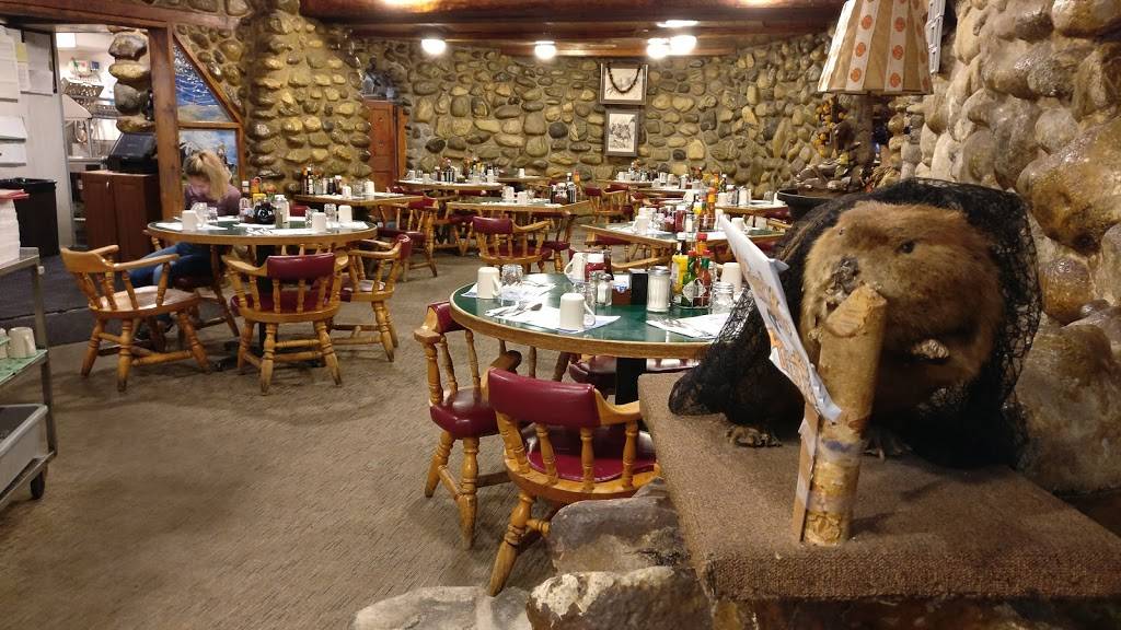 Gwennies Old Alaska Restaurant | restaurant | 4333 Spenard Rd, Anchorage, AK 99517, USA | 9072432090 OR +1 907-243-2090