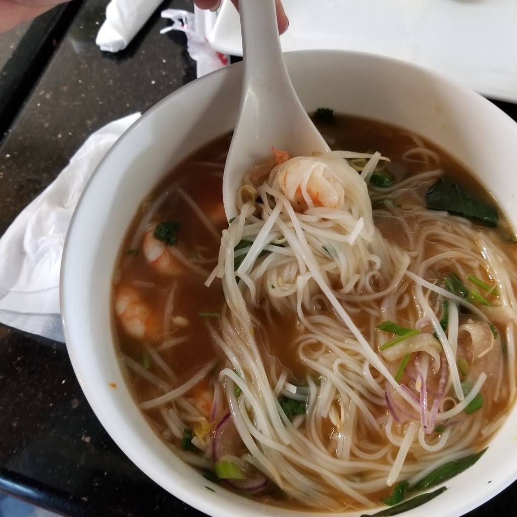 Pho Banh Mi Bistro & Grill | restaurant | 1804 FM646 F, Dickinson, TX 77539, USA | 8323407165 OR +1 832-340-7165