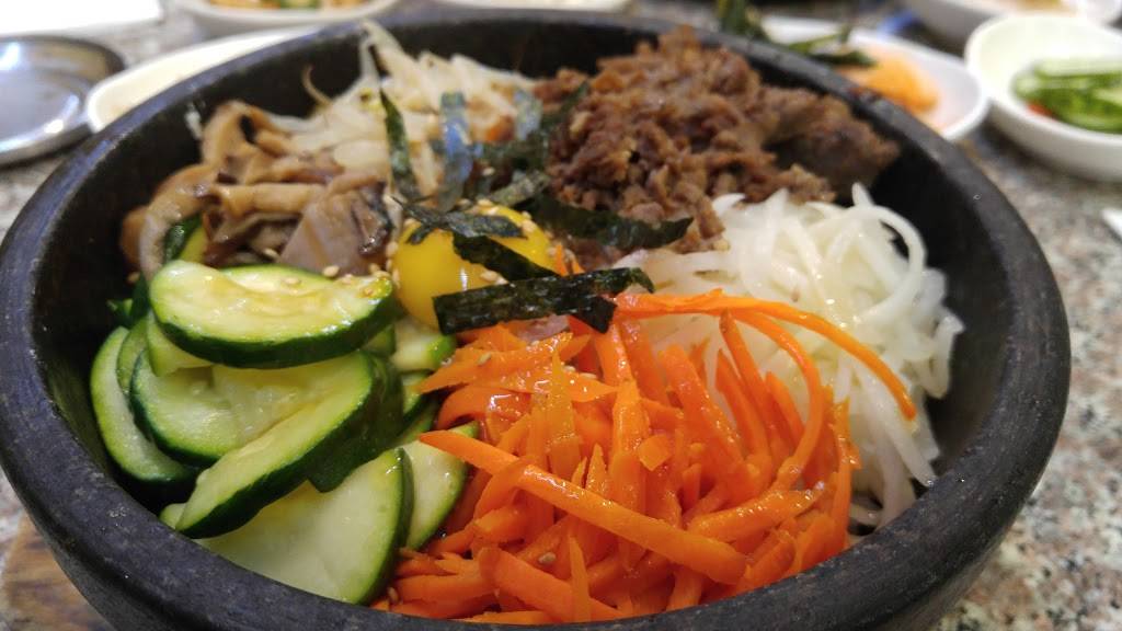 Lees Korean BBQ & Tofu House | restaurant | 23360 Valencia Blvd, Valencia, CA 91355, USA | 6612542307 OR +1 661-254-2307