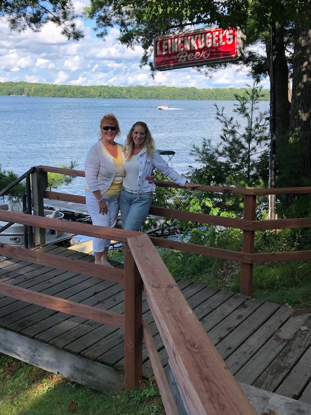 Flat Creek Restaurant & Saloon | restaurant | 10290 WI-27, Hayward, WI 54843, USA | 7156341466 OR +1 715-634-1466