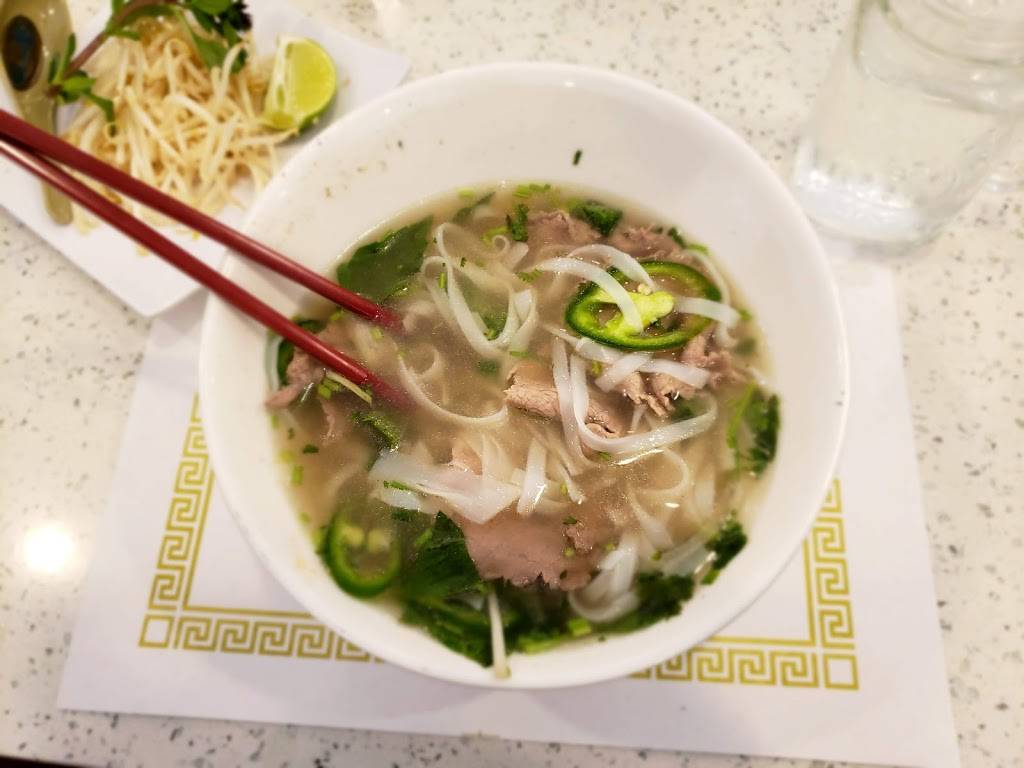 Plates Com Tam Restaurant | restaurant | 1988 Fremont Blvd, Seaside, CA 93955, USA | 8313947653 OR +1 831-394-7653