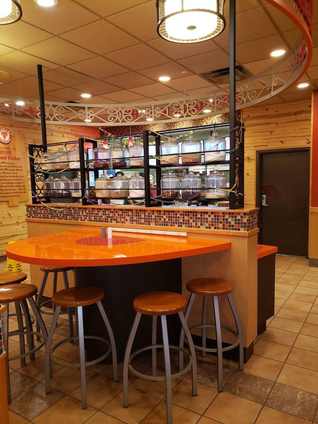 Popeyes Louisiana Kitchen | restaurant | 4402 Glen Este-Withamsville Rd, Cincinnati, OH 45245, USA | 5139439100 OR +1 513-943-9100