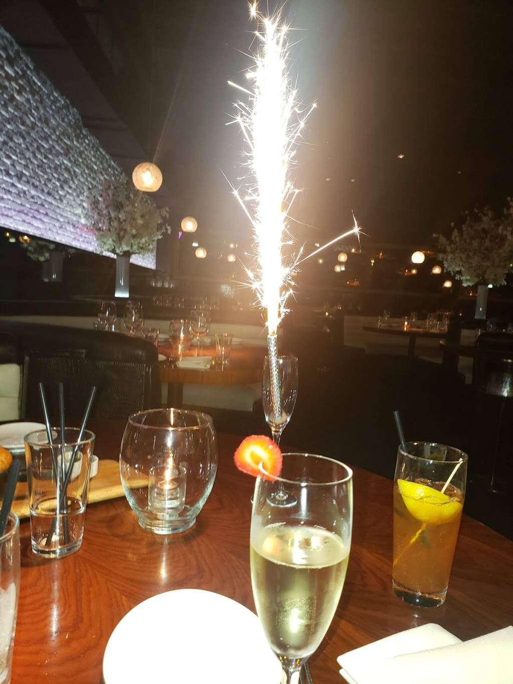 STK Atlanta | restaurant | 1075 Peachtree St NE, Atlanta, GA 30309, USA | 4047930144 OR +1 404-793-0144