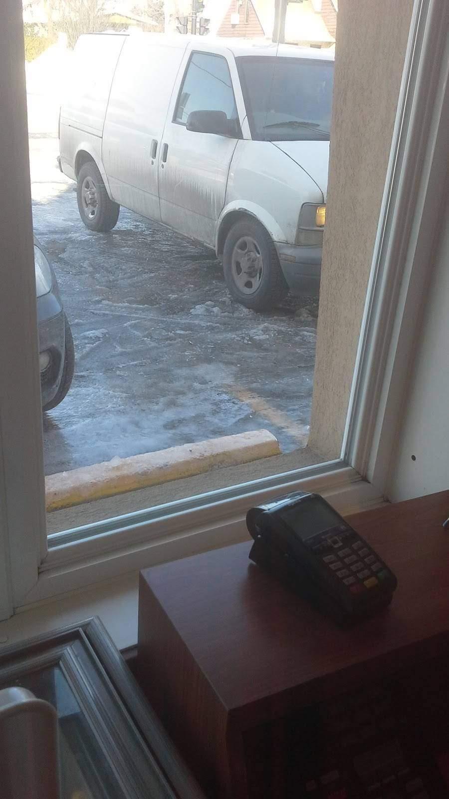 Bella Pizza | restaurant | 810 Rue Notre-Dame, Repentigny, QC J5Y 1B6, Canada | 4505851313 OR +1 450-585-1313