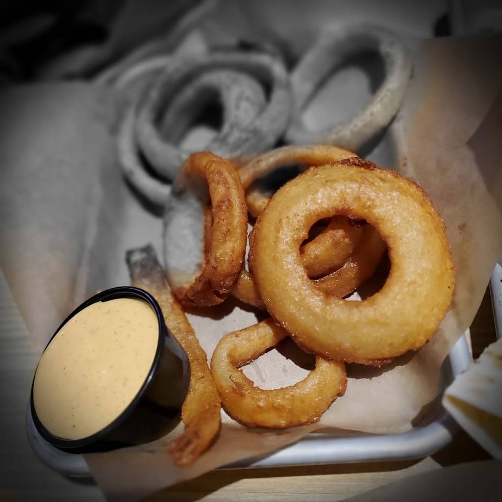 Buffalo Wild Wings | meal takeaway | 2219 NW, NE Allie Ave #1440, Hillsboro, OR 97124, USA | 5036459424 OR +1 503-645-9424