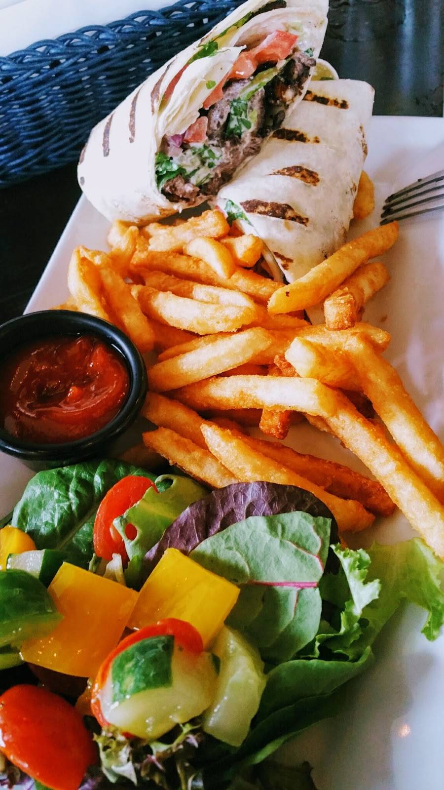 Blue Fig Cafe | restaurant | 200 Young Ave, Moorestown, NJ 08057, USA | 8566385186 OR +1 856-638-5186