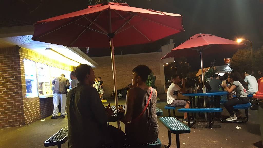 Dairy Star Ice Cream of Lincolnwood | restaurant | 3472 W Devon Ave, Lincolnwood, IL 60712, USA | 8476793472 OR +1 847-679-3472