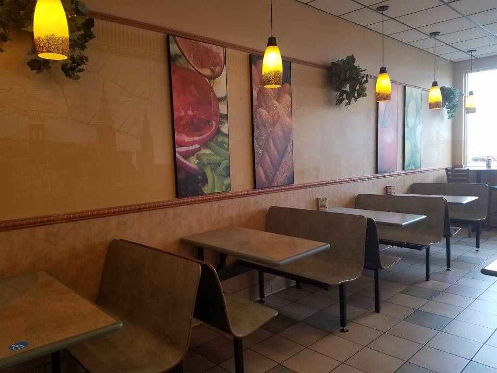 Subway | restaurant | 3092 Wilma Rudolph Blvd, Clarksville, TN 37040, USA | 9315529060 OR +1 931-552-9060