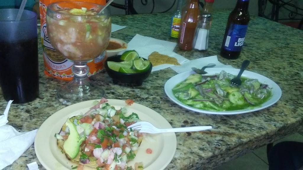 Mariscos El Viejito | restaurant | 9311 San Fernando Rd, Sun Valley, CA 91352, USA | 8187682436 OR +1 818-768-2436