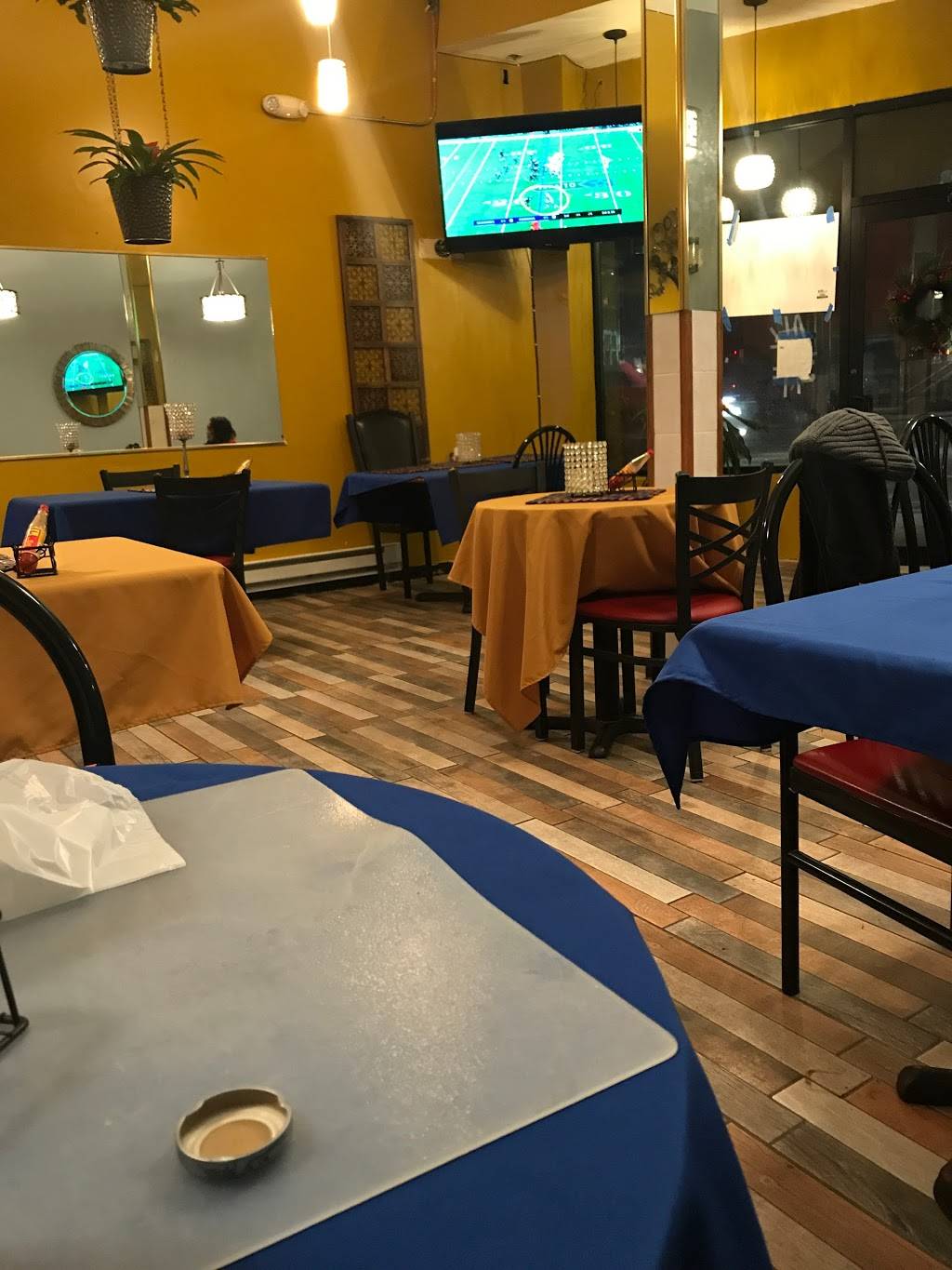 Divine Merci Restaurant | restaurant | 1296 Blue Hill Avenue, Mattapan, MA 02126, USA | 6172961300 OR +1 617-296-1300