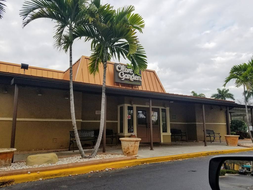 Olive Garden Italian Restaurant | meal takeaway | 11425 Pines Blvd, Pembroke Pines, FL 33026, USA | 9544325529 OR +1 954-432-5529