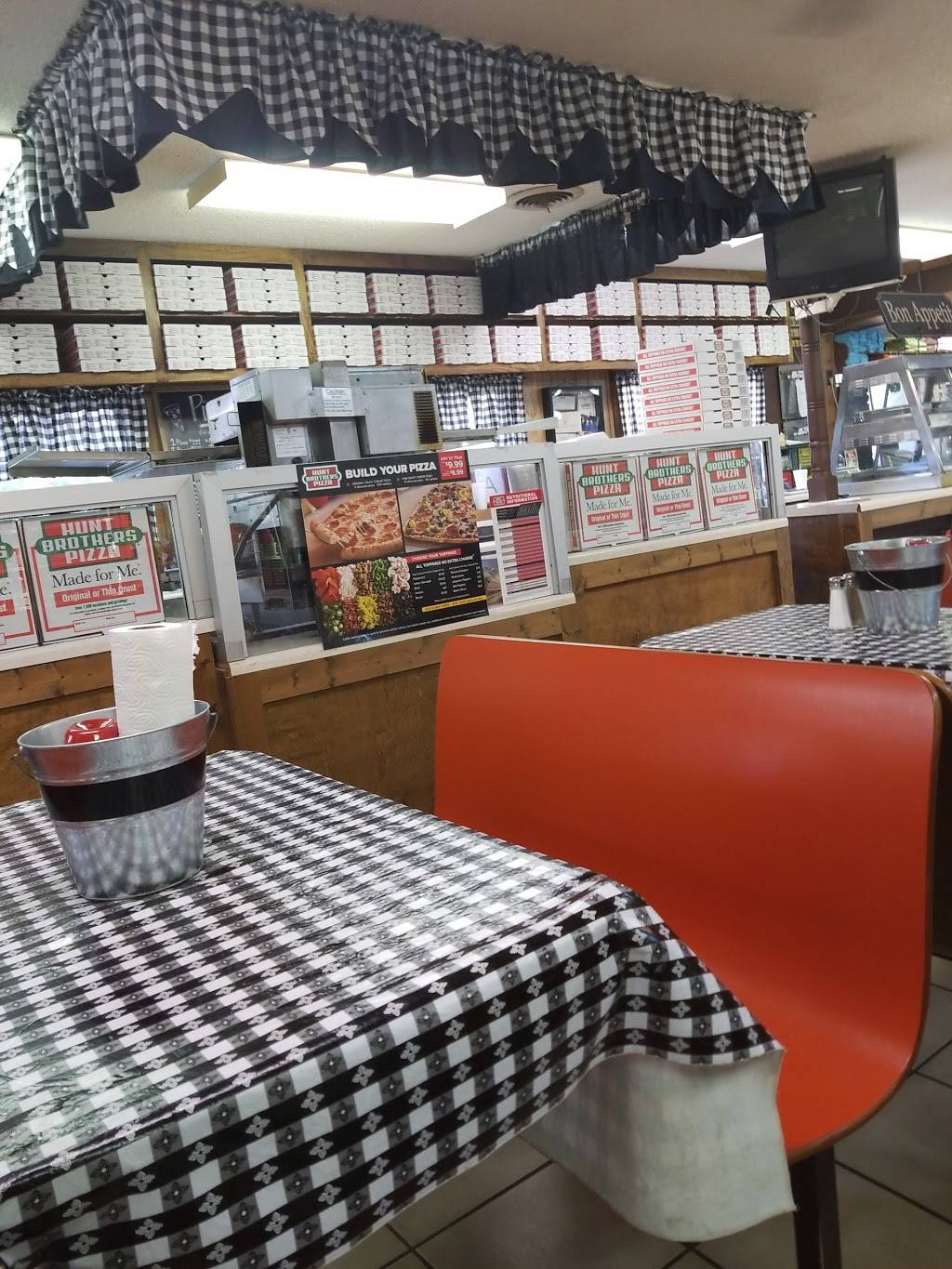 Hardins Country Store | restaurant | 1015 Co Rd 1498, Tupelo, MS 38804, USA | 6628403406 OR +1 662-840-3406