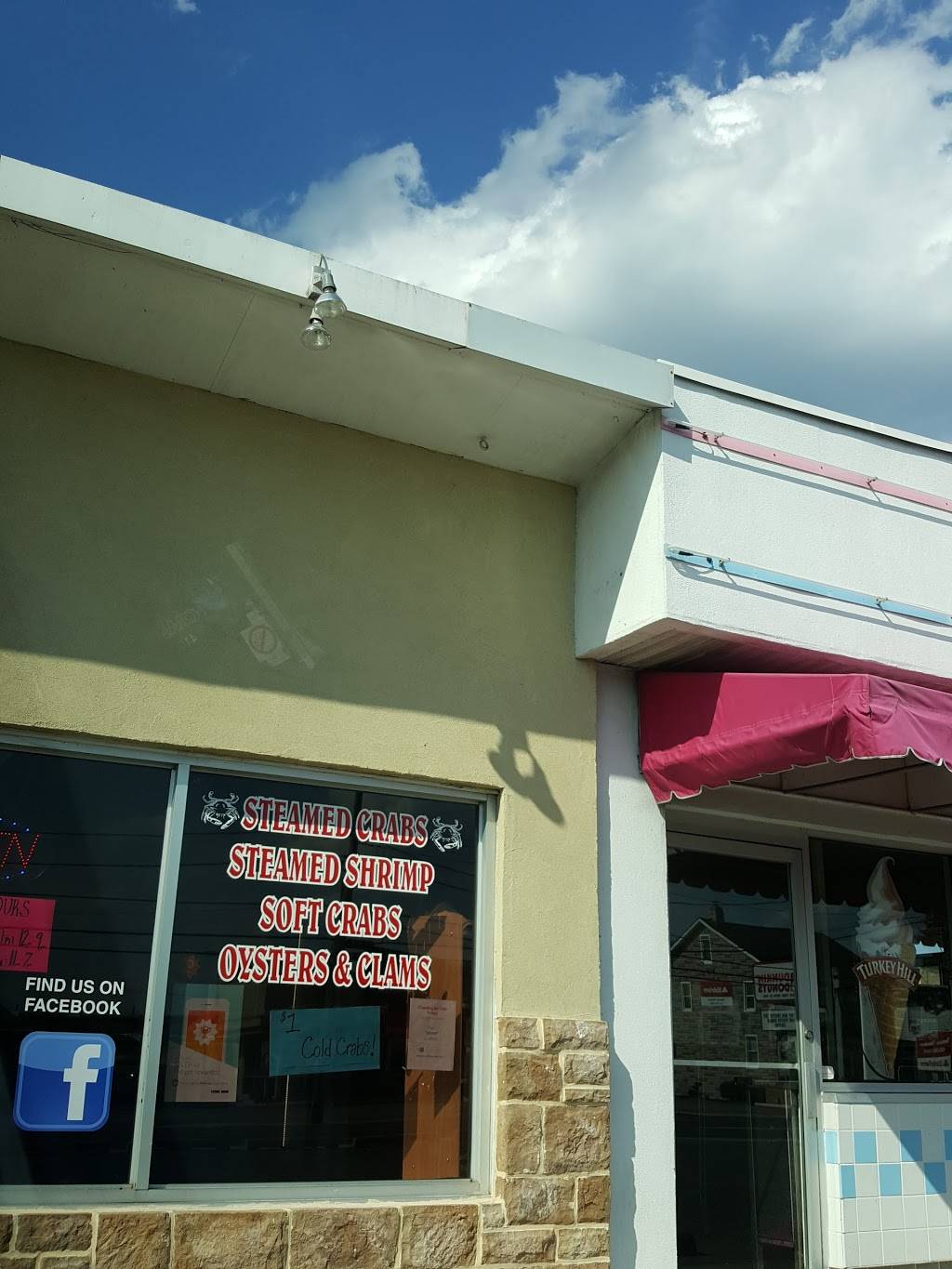 VINCES CRAB HOUSE | restaurant | 7812 Wise Ave, Dundalk, MD 21222, USA | 4102842722 OR +1 410-284-2722