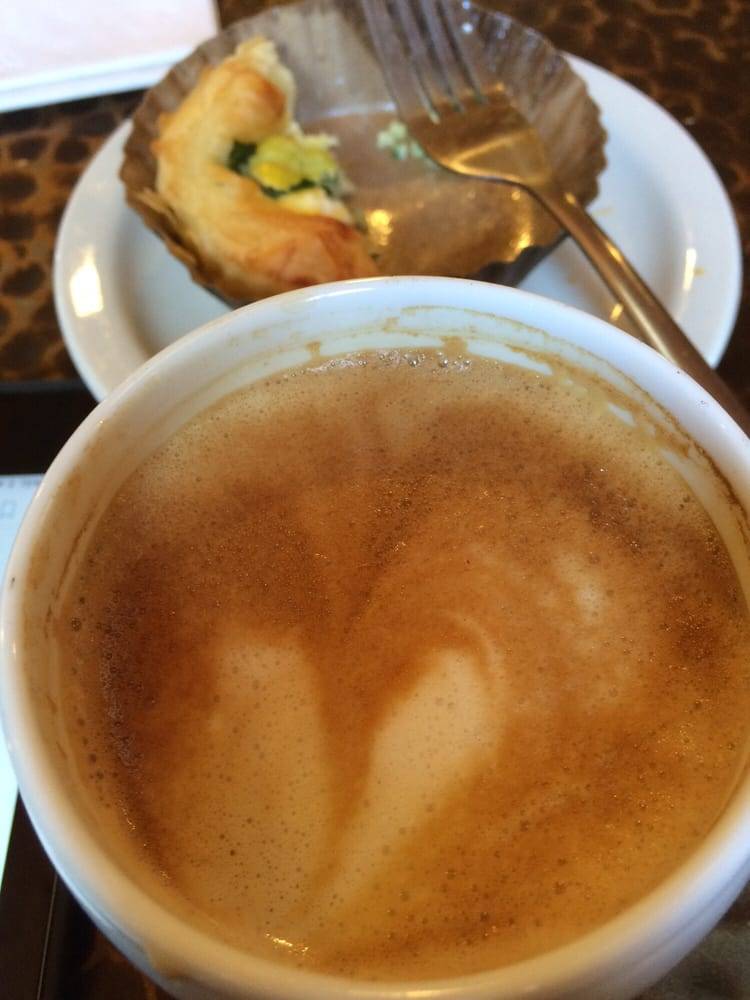 Moose Muck Coffee House | cafe | 25 Parsons St, Colebrook, NH 03576, USA | 6032374677 OR +1 603-237-4677