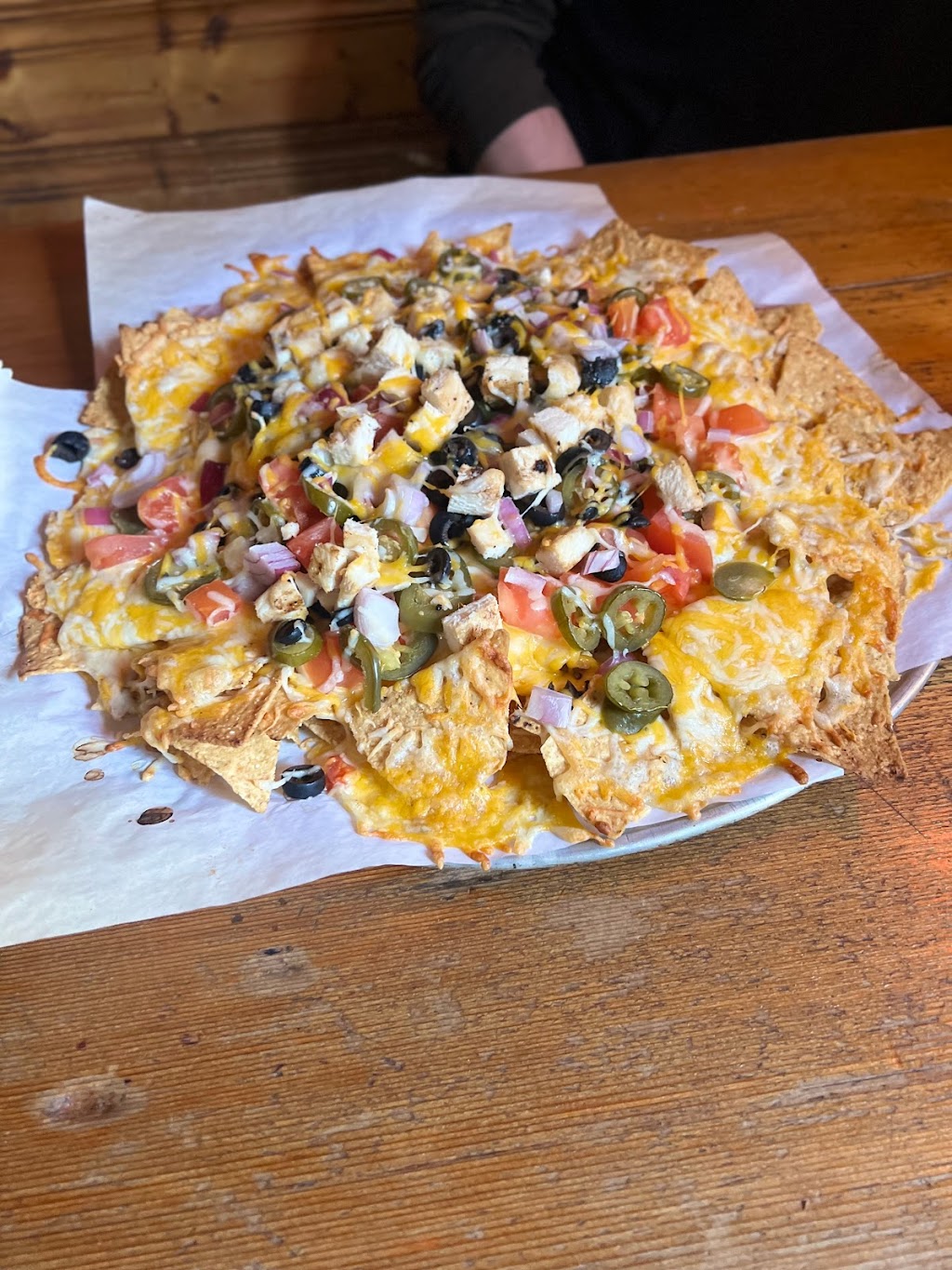 Naches Tavern | restaurant | 58411 WA-410, Enumclaw, WA 98022, USA | 3606632267 OR +1 360-663-2267