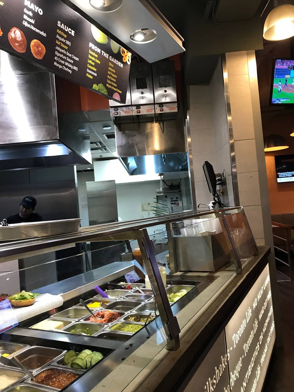 South St. Burger | restaurant | 2383 Yonge St, Toronto, ON M4P 2E7, Canada | 6473436744 OR +1 647-343-6744