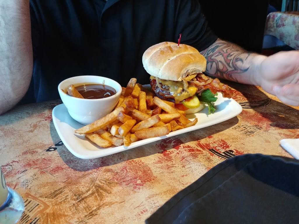 Jakes Boathouse | restaurant | 59 First Gulf Blvd, Brampton, ON L6W 4P9, Canada | 9054519695 OR +1 905-451-9695