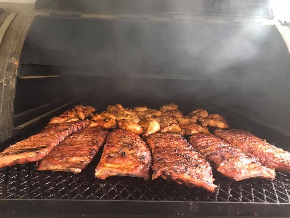 Tubbys Q and Smokehouse | restaurant | 5740 7th St, Zephyrhills, FL 33542, USA | 8137886500 OR +1 813-788-6500